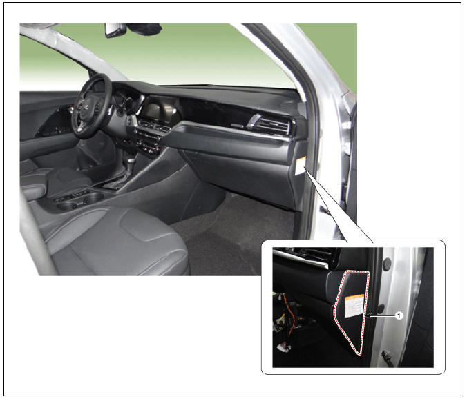 Crash pad side cover [RH]