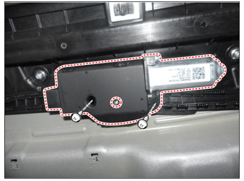Operating The Sunroof Emergency Handle